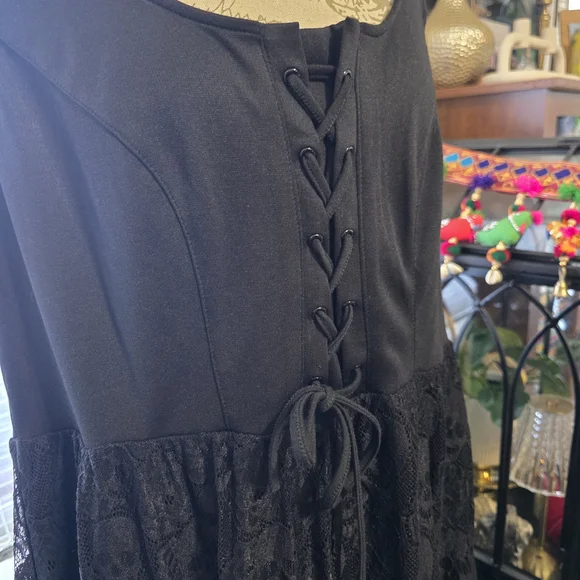 Hot Topic Black Lace-Up Corset Skull Gothic Maxi Dress - Picture 3 of 7